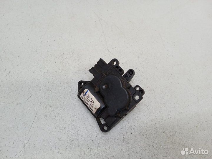 Моторчик заслонки отопителя Jaguar S-Type 3.0 2000