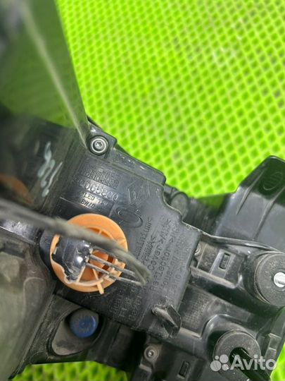 Фонарь задний правый Renault Coleos 2.5 2019