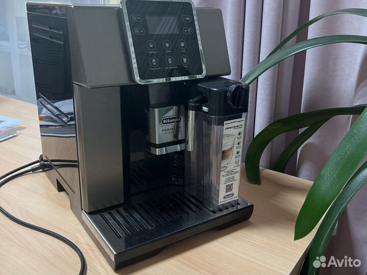 Кофемашина Delonghi perfecta evo ecam420