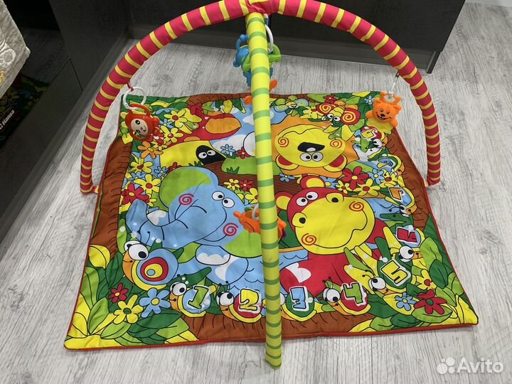 Развивающий коврик для малшей