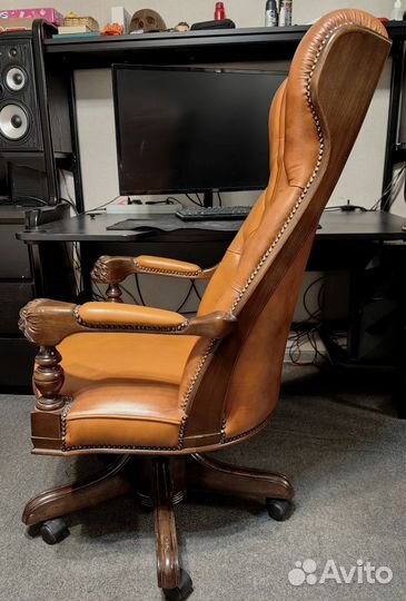 Кожаное кресло руководителя Италия