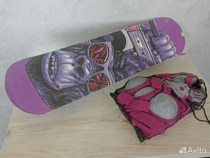 Скейтборд с набором защиты