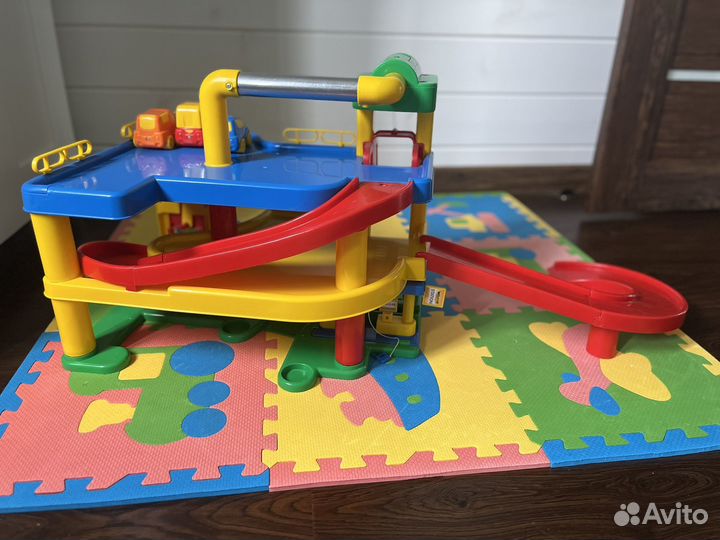 Гараж (паркинг) с машинками Полесье