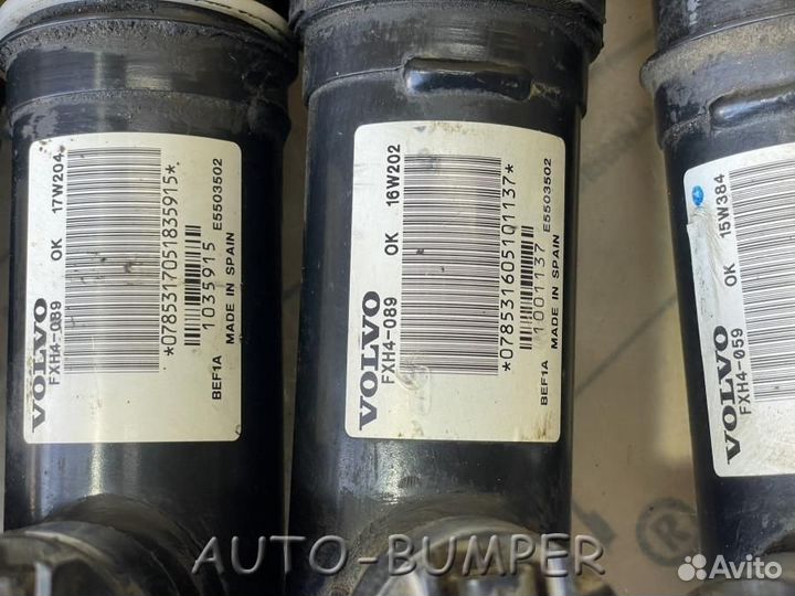 Volvo XC90 2015- Амортизатор передний