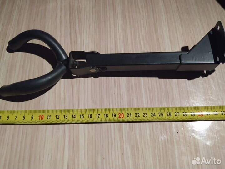 Держатель гитары настенный