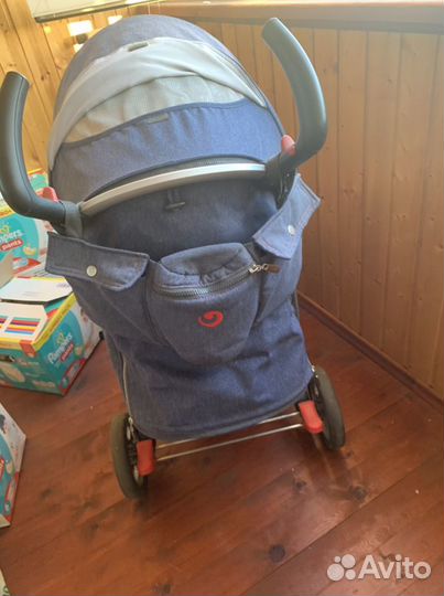 Прогулочная коляска