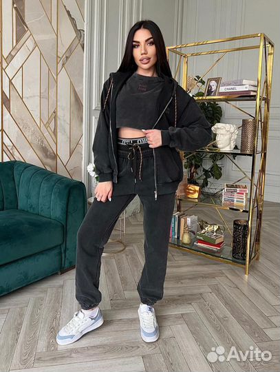 Спортивный костюм женский тройка 42-46