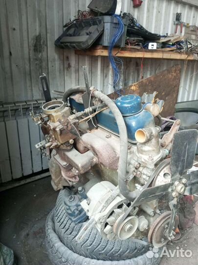 Двигатель газ 21