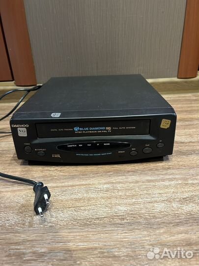 Видеомагнитофон daewoo DV-K10W