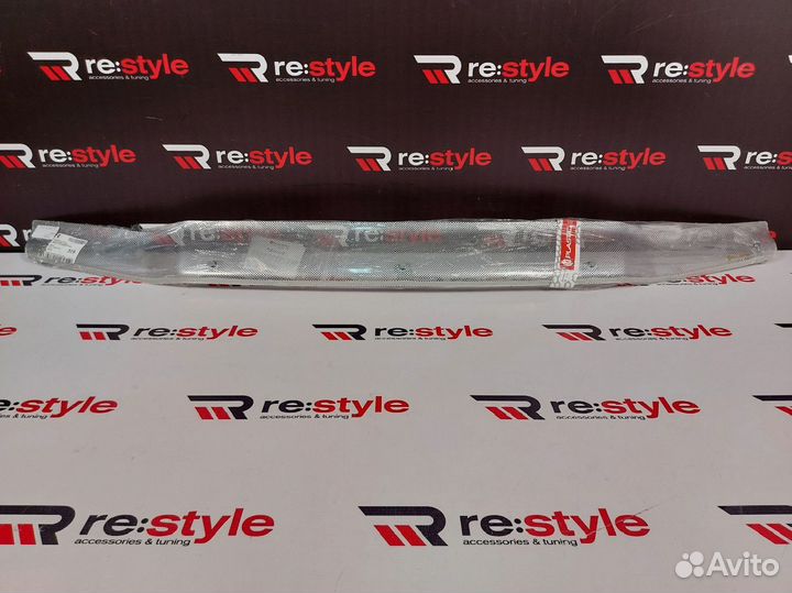 Дефлектор капота Toyota Land Cruiser 100 519 Y2450