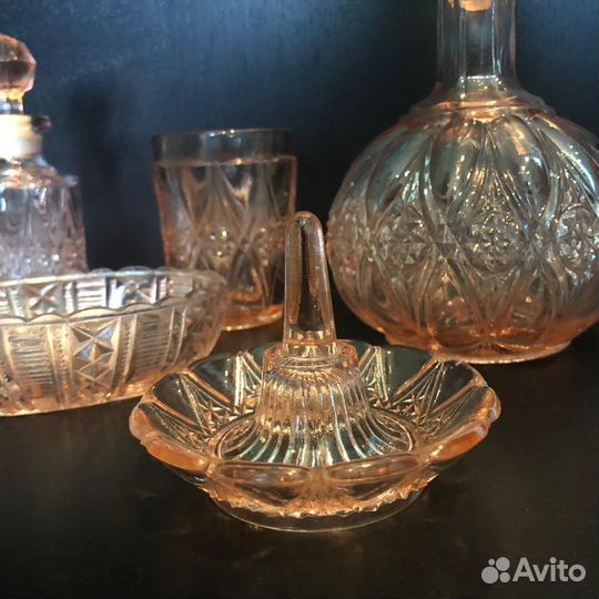 Цветное стекло, для ванной комнаты.Бельгия