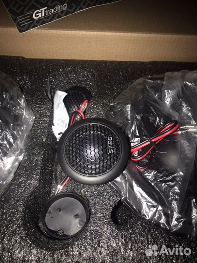 Динамики в автомобиль