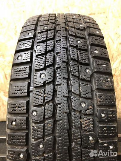 Dunlop SP Winter Ice 01 205/60 R16 92T