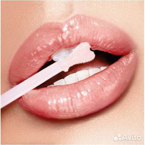 Charlotte Tilbury блеск для губ Collagrn Lip bath