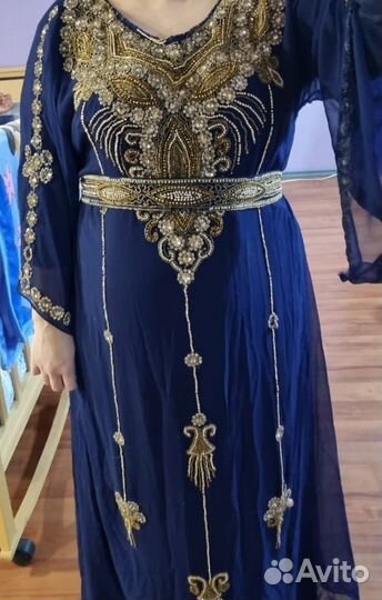 Вечернее платье