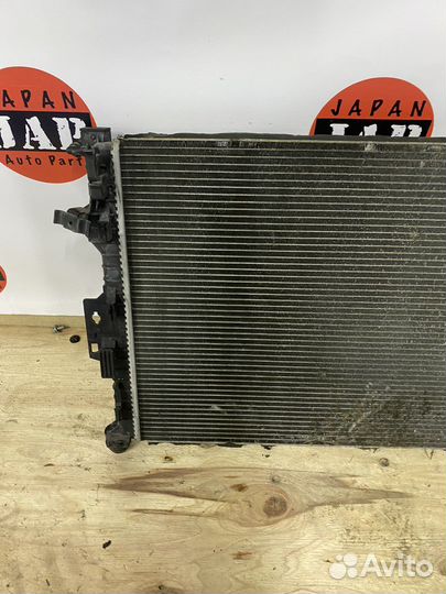 Радиатор охлаждения Volvo S60 FS