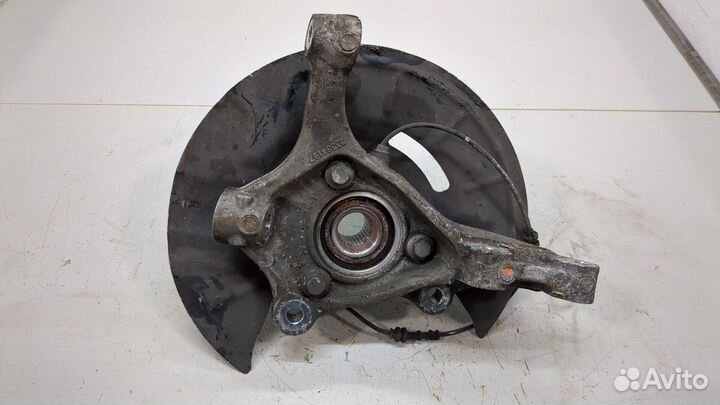 Ступица (кулак, цапфа) левая передняя Opel Insignia