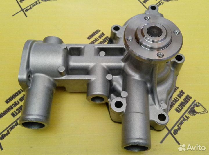 Помпа isuzu 3KR2 (оригинал)