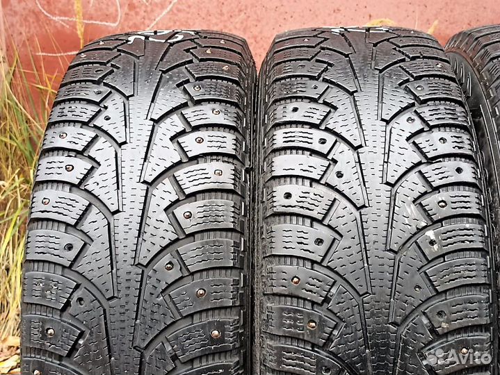 Nokian Tyres Hakkapeliitta 5 SUV 225/65 R17 106T