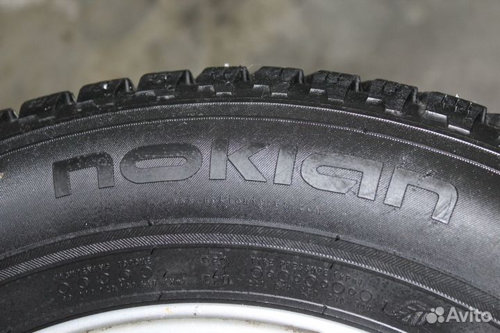 Колесо в сборе Nokian 195/65 R15 95THakkapeliitta