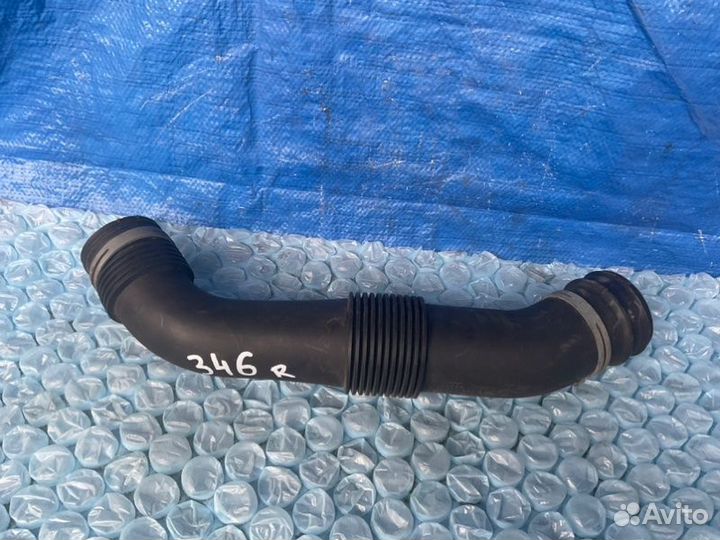 Воздуховод правый Volkswagen Touareg 7L 4.2L dohc