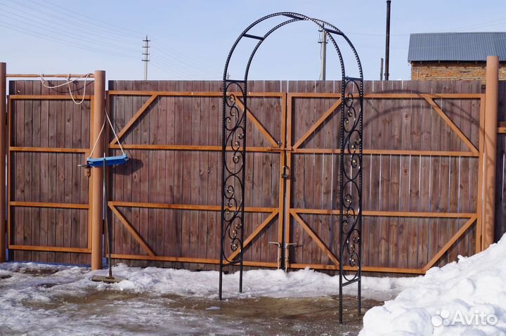 Арка кованная для плетистой розы