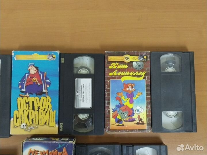 Детские мультфильмы и фильмы VHS