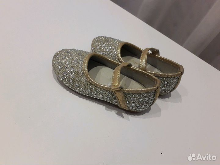 Туфли на девочку 23 р