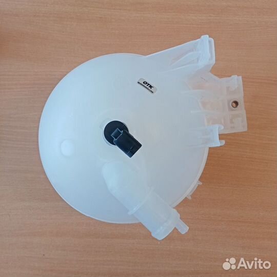 Бачок расширительный MB Sprinter/VW Crafter