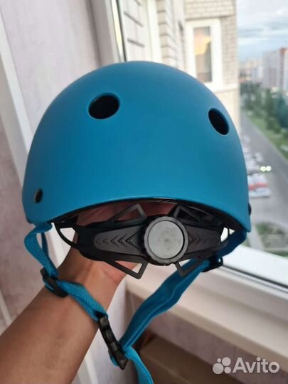 Детский шлем защитный размер S/M(новый)