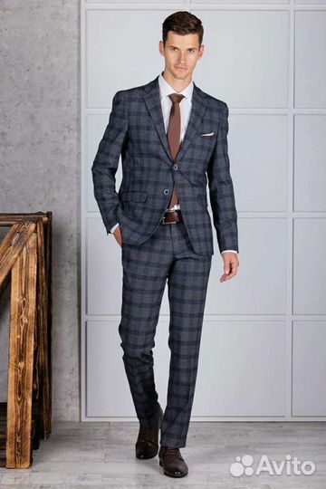 Мужской костюм размер 52