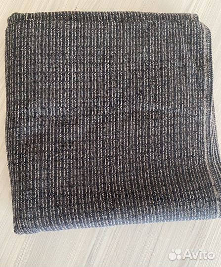 Три различных отреза ткани