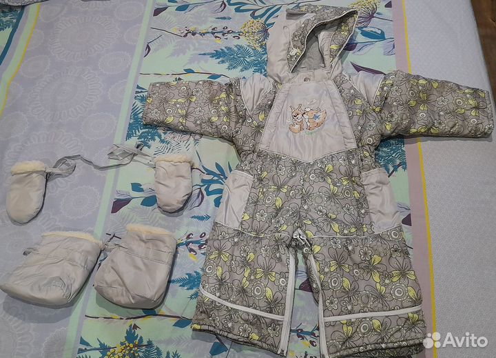 Продам зимние комбинезоны б/у