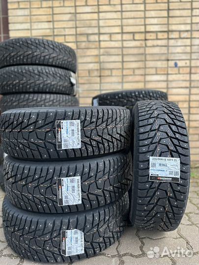 Hankook Winter i'Pike X W429A 235/60 R18 107T