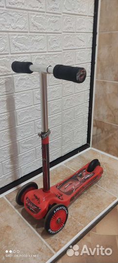 Самокат детский трехколесный