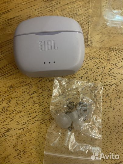 Беспроводные наушники jbl tune 215 tws