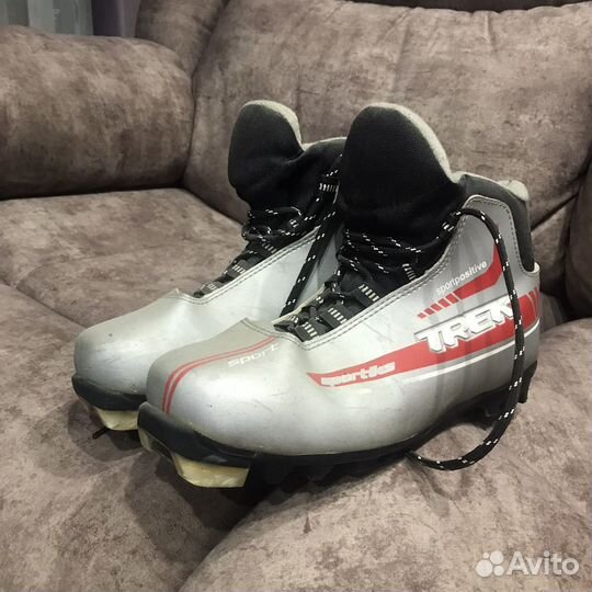 Лыжные ботинки