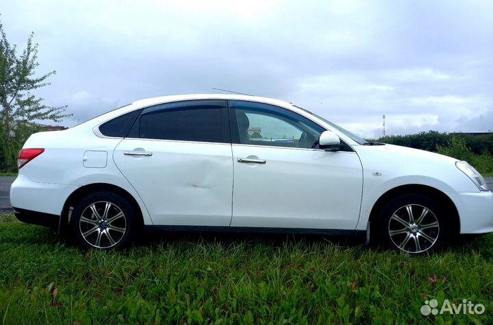 Nissan Almera 1.6 МТ, 2015, битый, 110 000 км