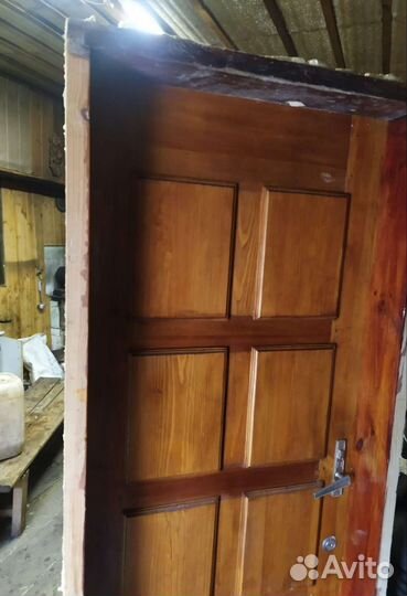 Дверь входная деревянная бу