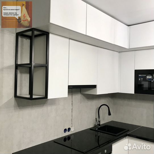 Кухонный гарнитур угловой