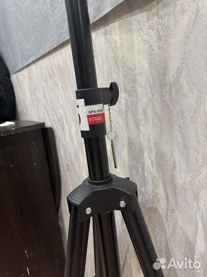 Стойка для колонок маленькая