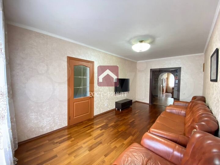 Дом 180 м² на участке 6 сот.