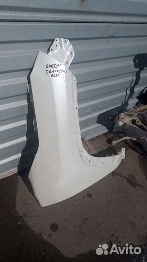 Крыло переднее правое Toyota Rav 4