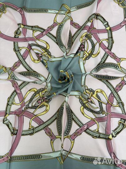 Шековый платок новый