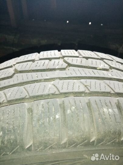 Nokian Tyres All Weather+ 215/60 R17 100V