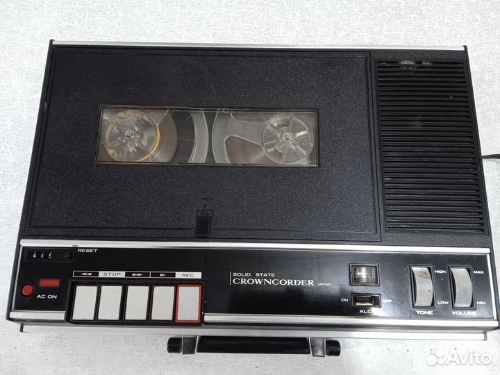 Магнитофон катушечный из 70х годов