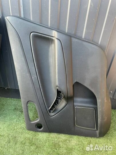 Обшивка двери задняя Ford Mondeo седан 2.5 huba