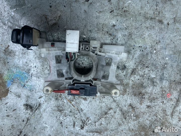 Датчик угла поворота Toyota Land Cruiser