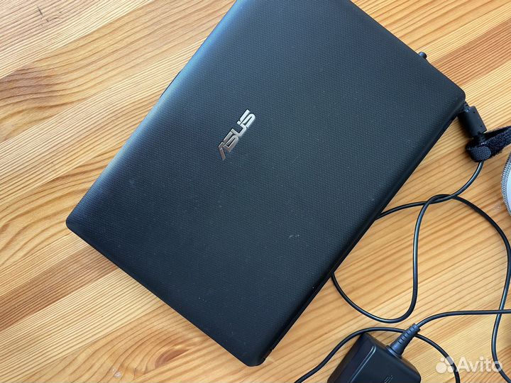 Ноутбук asus