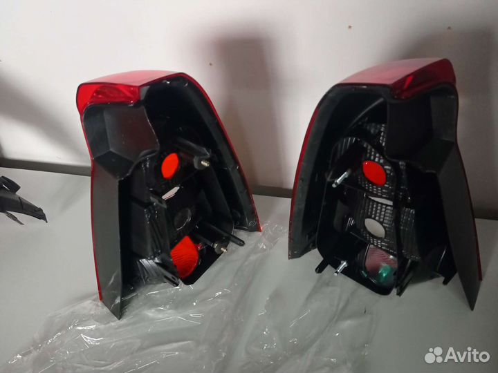 Фонарь задний renault Logan I (09-14)